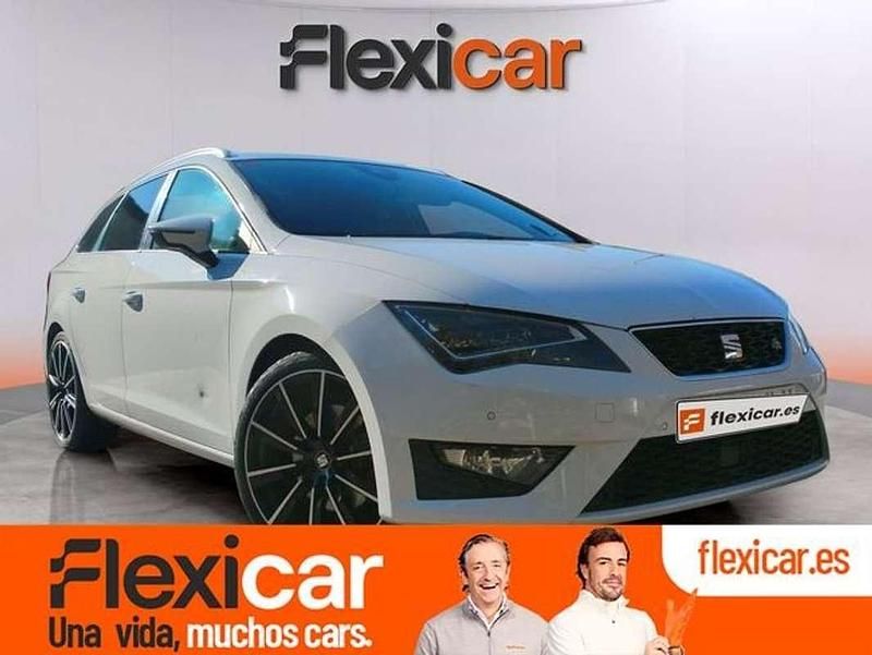 Usado Seat Leon ST FR 184 CV (135 kW) 2016 Blanco Familiar
