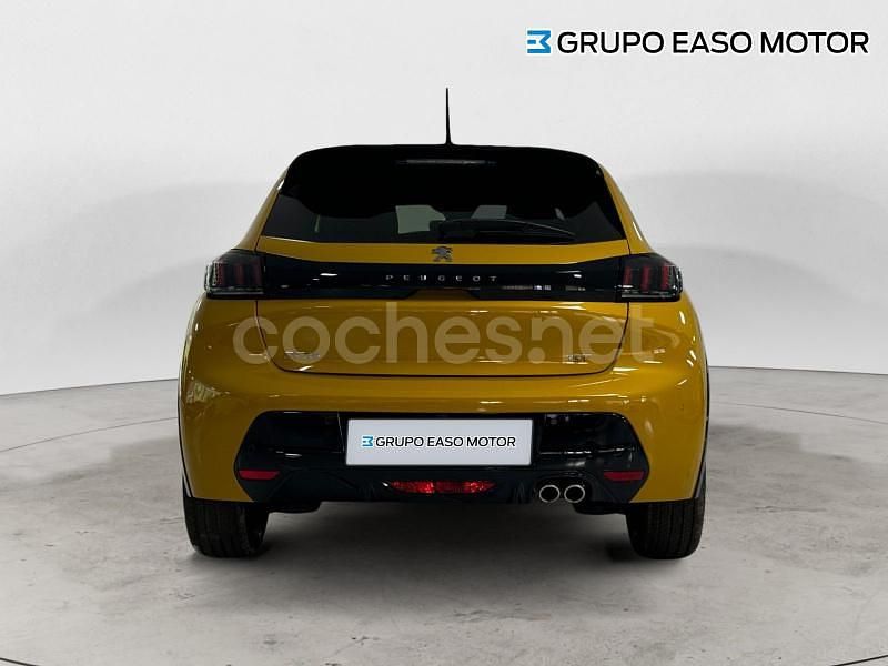 Usado Peugeot 208 GT-line 130 CV (95 kW) 2024 Amarillo Utilitario