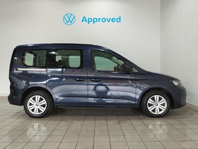 Usado VW Caddy 102 CV (75 kW) 2025 Azul Monovolumen