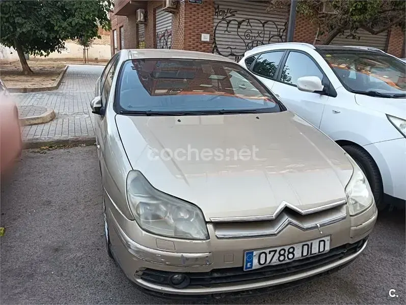 Usado Citroën C5 110 CV (80 kW) 2005 Blanco Berlina