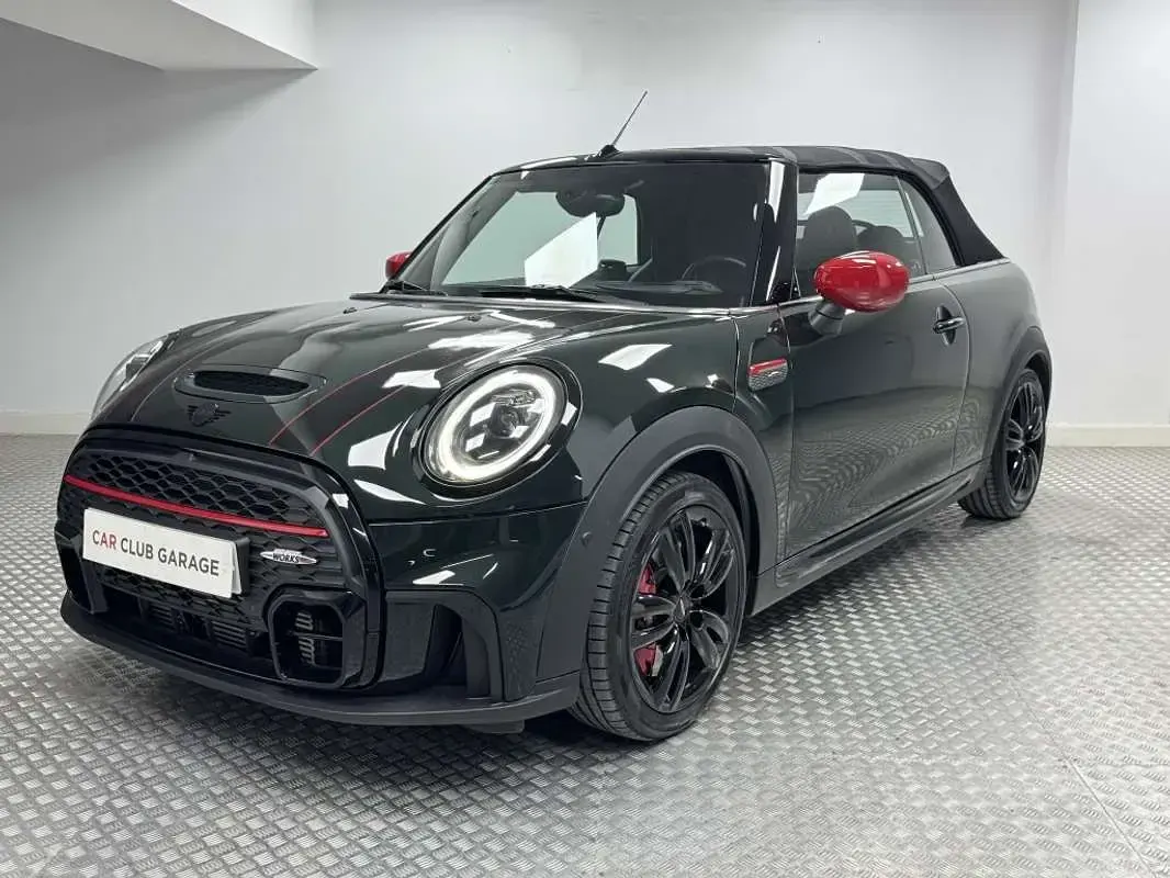 Usado Mini John Cooper Works Cabriolet 231 CV (169 kW) 2022 Verde Descapotable