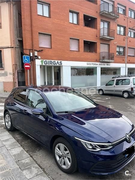 Usado VW Golf VIII 115 CV (84 kW) 2023 Azul Familiar