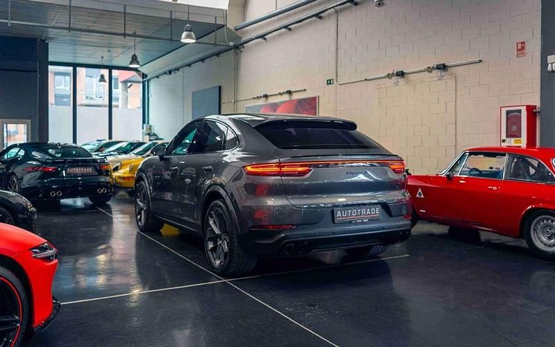 Usado Porsche Cayenne S 441 CV (324 kW) 2019 Gris SUV