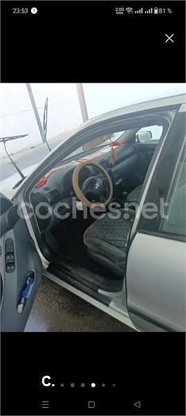 Usado Seat Toledo Stylance 105 CV (77 kW) 2004 Gris / plata Berlina