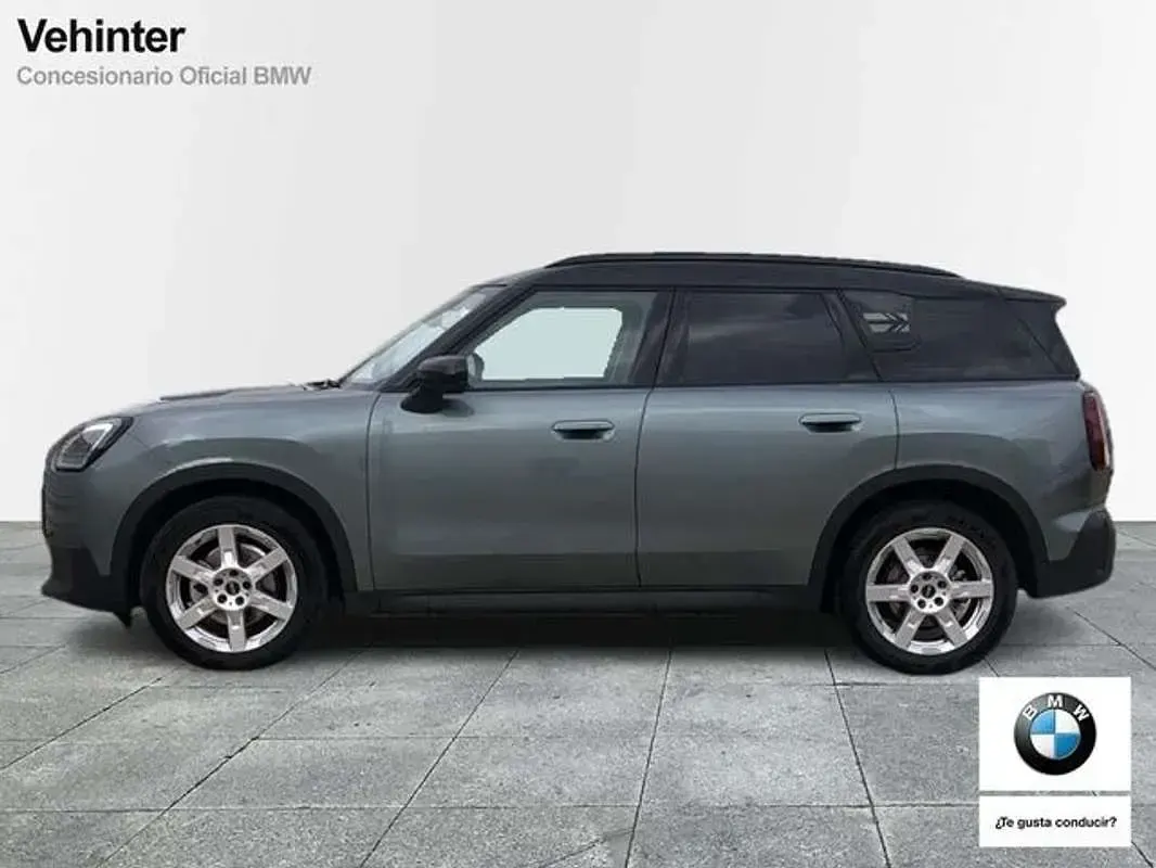 Usado Mini One D Countryman Essential 163 CV (119 kW) 2024 Verde SUV