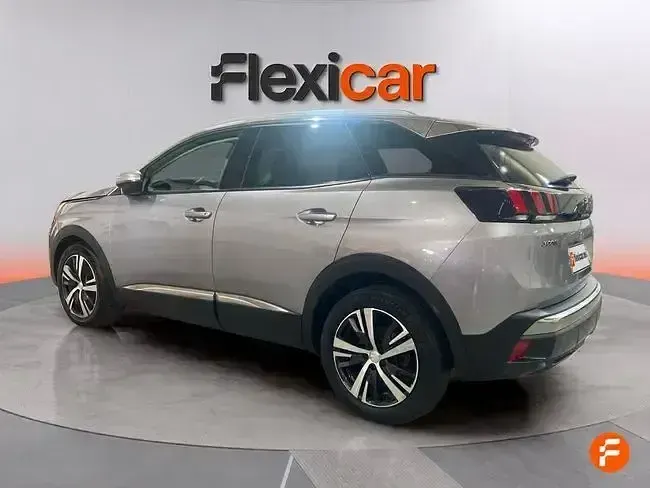 Usado Peugeot 3008 Active 130 CV (95 kW) 2019 Gris SUV