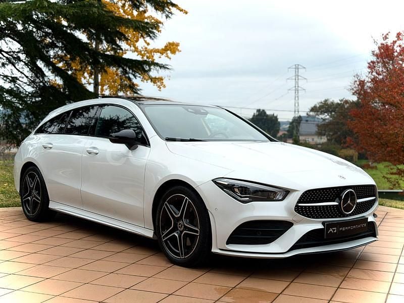 Usado Mercedes CLA220 Shooting Brake 190 CV (139 kW) 2021 Blanco Familiar