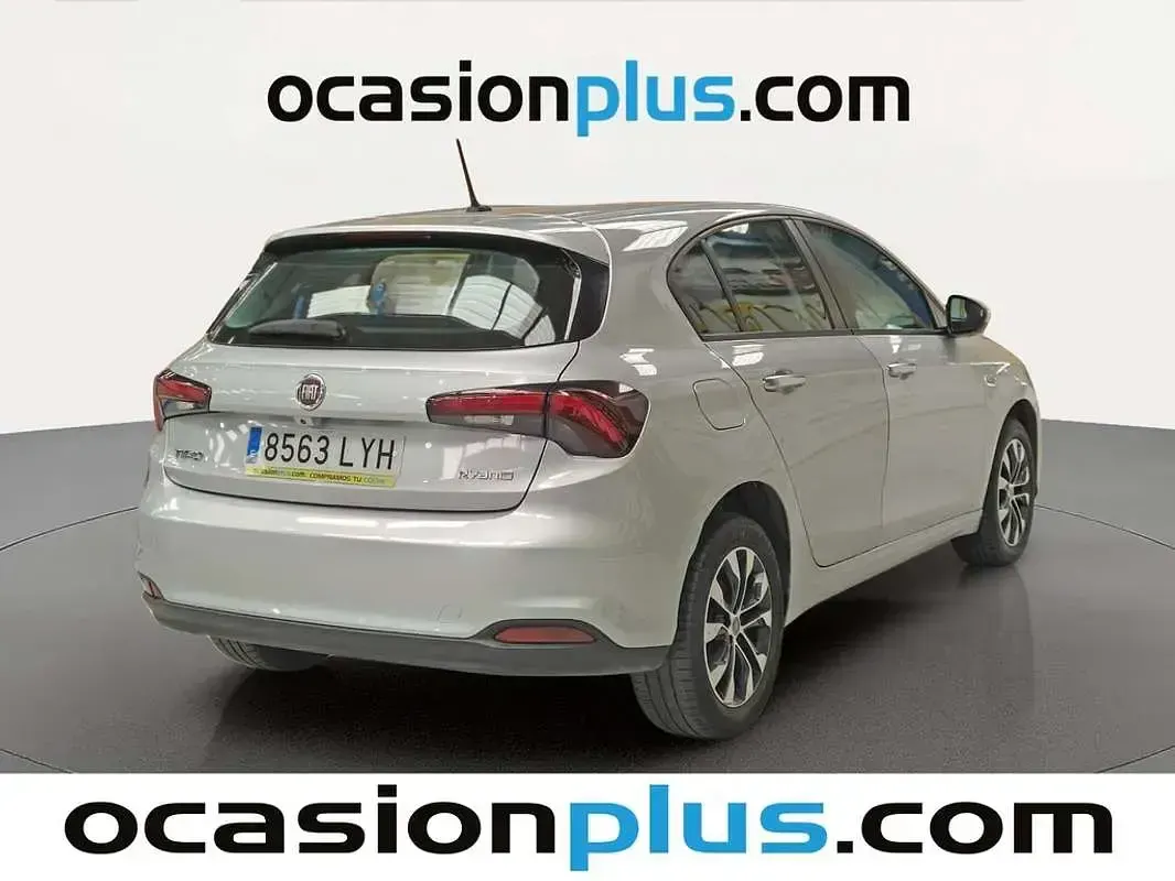 Usado Fiat Tipo City Life 131 CV (96 kW) 2022 Gris Utilitario