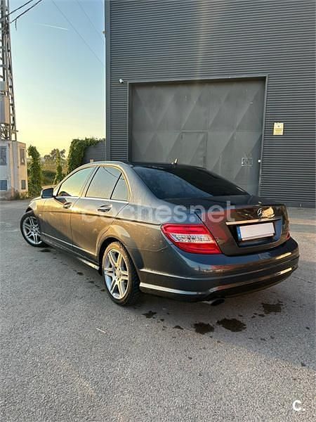 Usado Mercedes C200 Avantgarde 184 CV (135 kW) 2010 Gris / plata Berlina