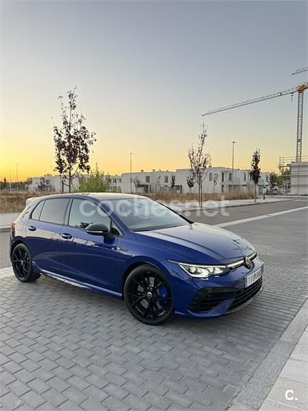 Azul Usado 2023 VW Golf VIII R Berlina | 46.500 € (Un poco caro) - Imagen 1/4