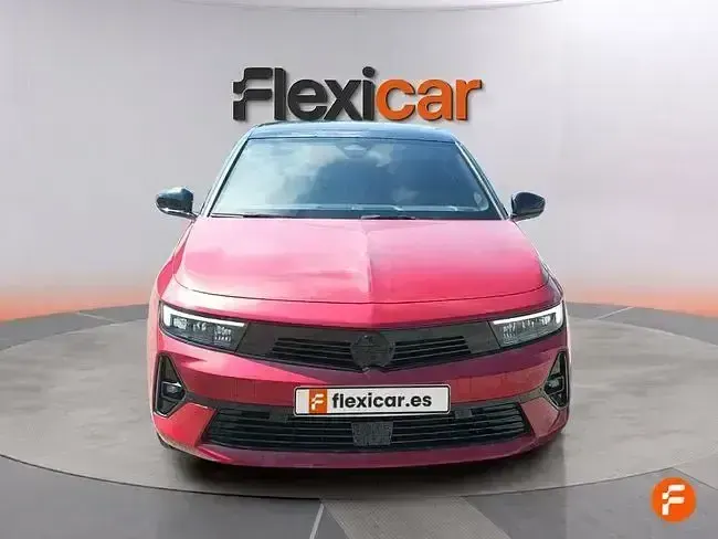 Usado Opel Astra Elegance 130 CV (95 kW) 2023 Rojo Utilitario