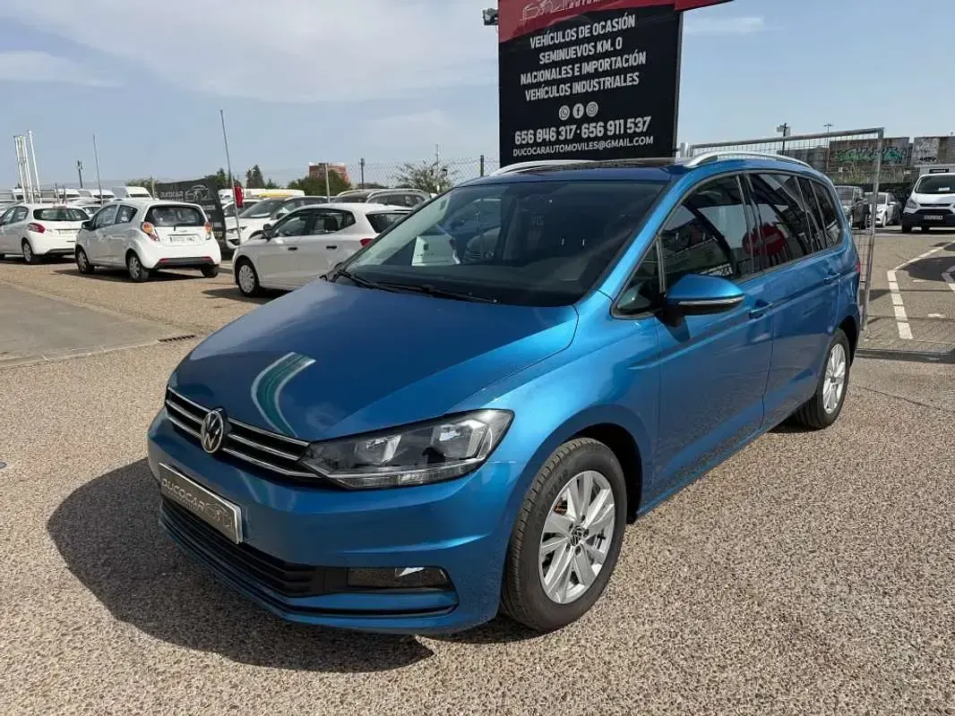 Usado VW Touran Advance 150 CV (110 kW) 2022 Azul Monovolumen