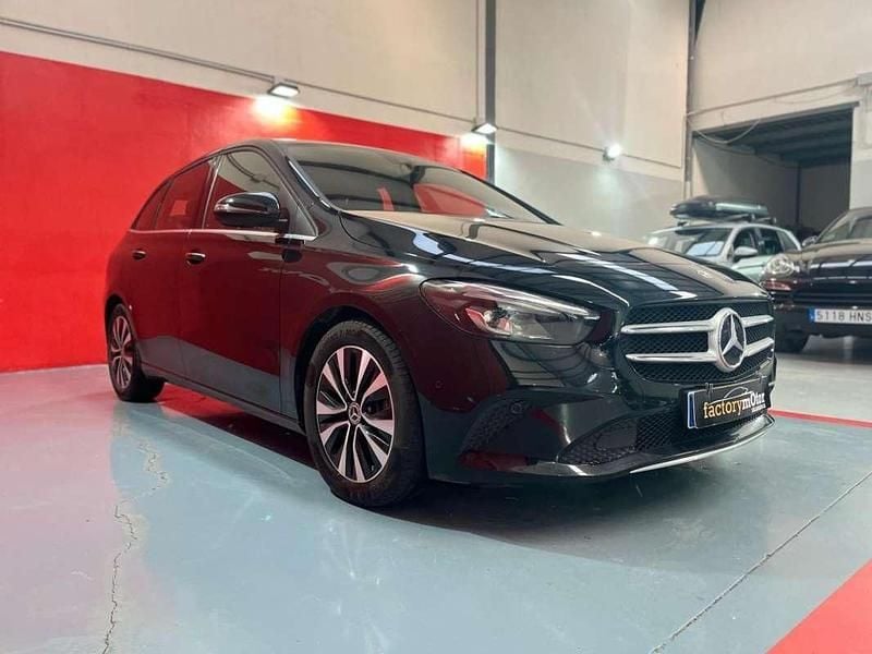 Usado Mercedes B220 190 CV (139 kW) 2022 Negro Monovolumen
