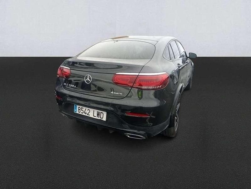 Usado Mercedes GLC220 194 HP (142 kW) 2022 Cinzento SUV