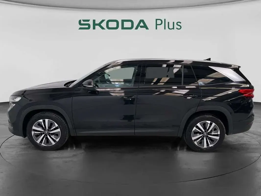 Begagnad Skoda Kodiaq Selection 150 HK (110 kW) 2025 Svart SUV