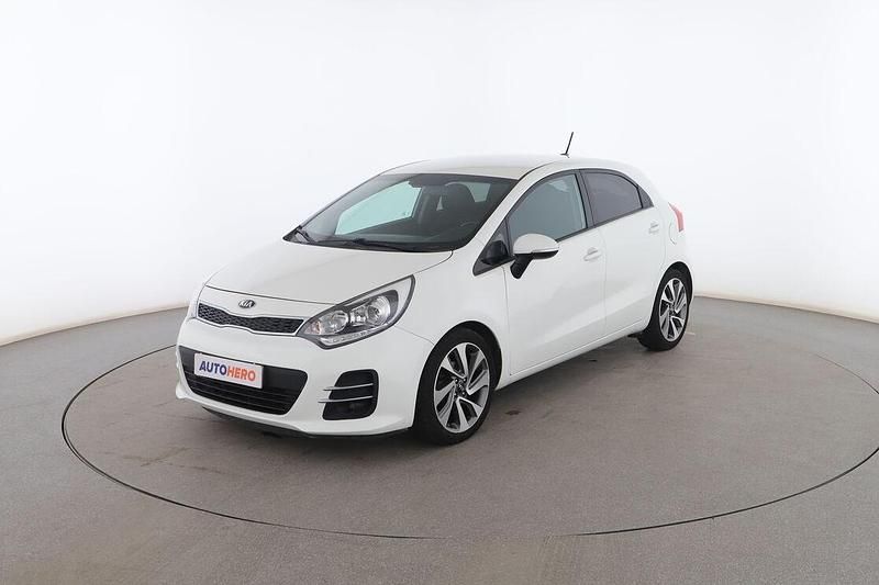 Blanco Usado 2016 Kia Rio Utilitario | 8799 € (Precio justo) - Imagen 1/3