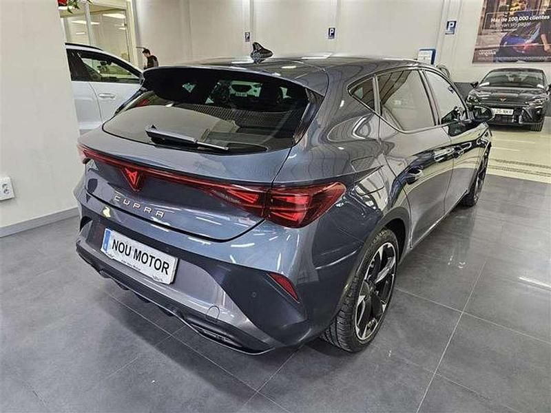Usado Cupra Leon 150 CV (110 kW) 2024 Gris Utilitario