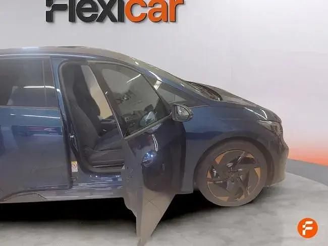 Używany Cupra Born e-Boost 169 kW (231 KM) 2023 Niebieski Hatchback