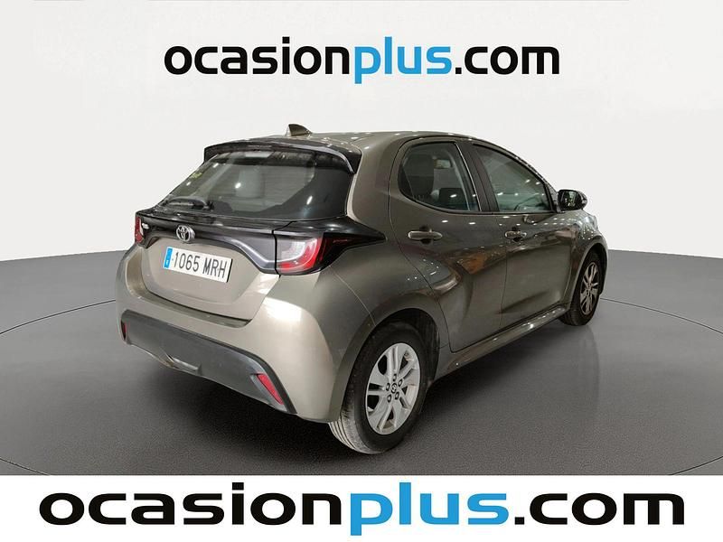 Usado Toyota Yaris Edition 125 CV (91 kW) 2024 Marrón Utilitario