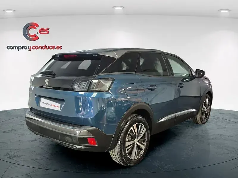 Usado Peugeot 3008 Allure 130 CV (95 kW) 2024 Azul SUV