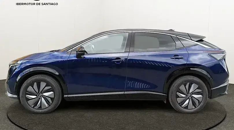 Usado Nissan Ariya Advance 177 kW (242 CV) 2025 Ocean blue ninja black SUV