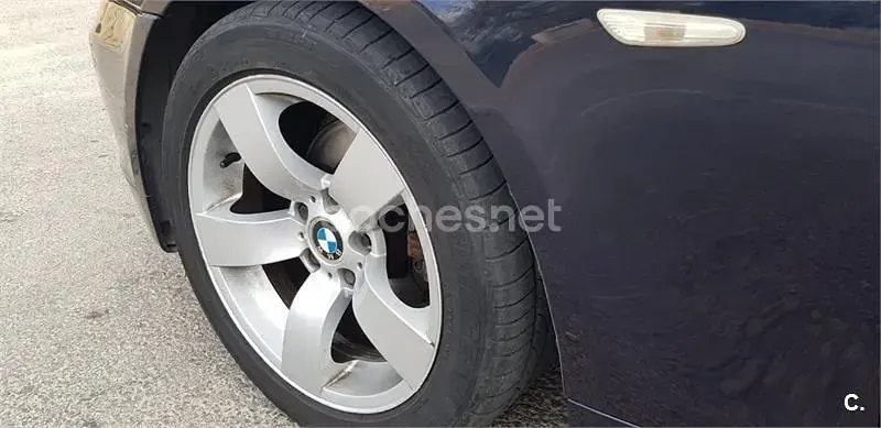 Usado BMW 520 170 CV (125 kW) 2003 Azul Berlina