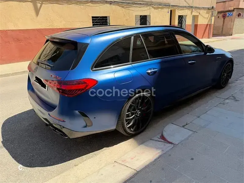 Usado Mercedes C63S AMG 680 CV (500 kW) 2023 Azul Familiar