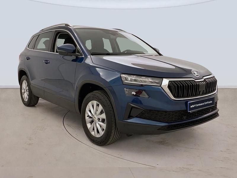 Usado Skoda Karoq Ambition 150 CV (110 kW) 2022 Azul SUV