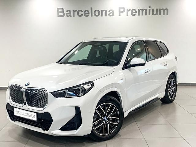 Usado 2025 BMW iX1 Shadowline SUV | 52.490 € - Imagen 1/4