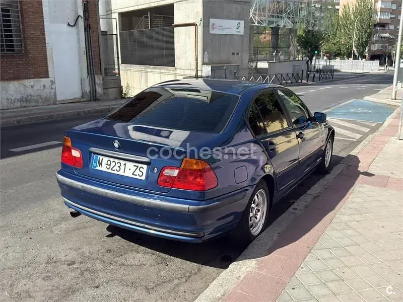 Usado BMW 316 105 CV (77 kW) 2000 Azul Berlina