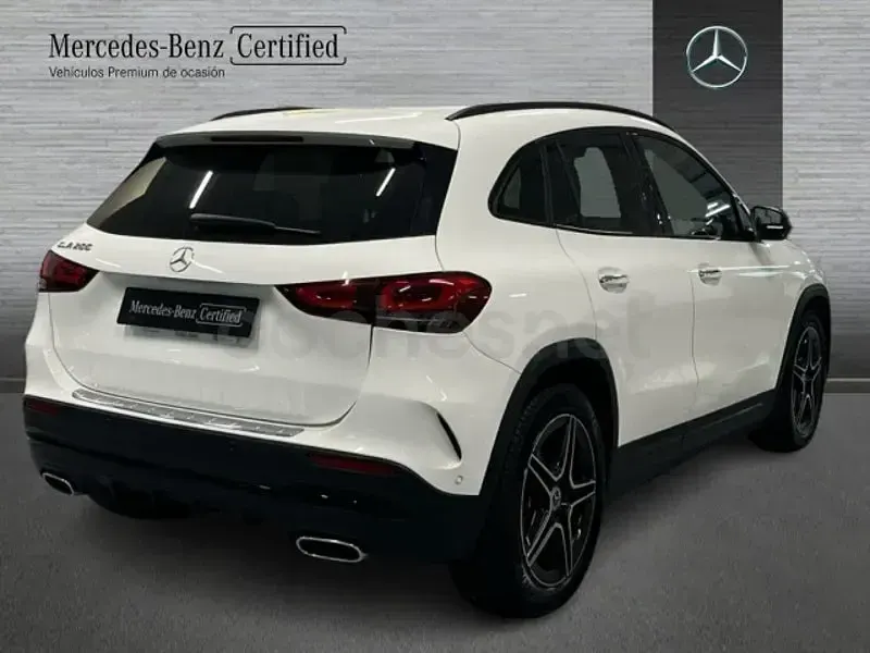 Usado Mercedes GLA200 163 CV (119 kW) 2022 Blanco SUV