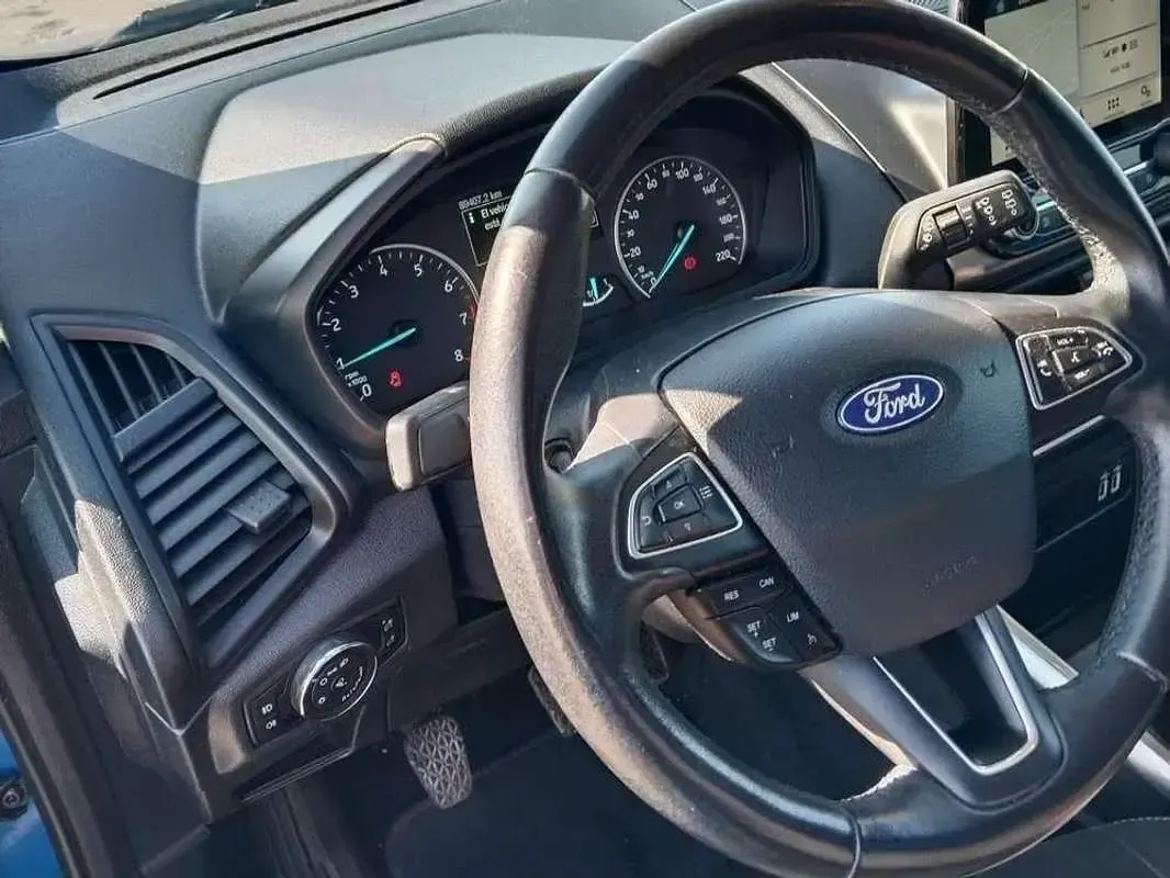 Usado Ford Ecosport Trend 125 CV (91 kW) 2018 Azul SUV
