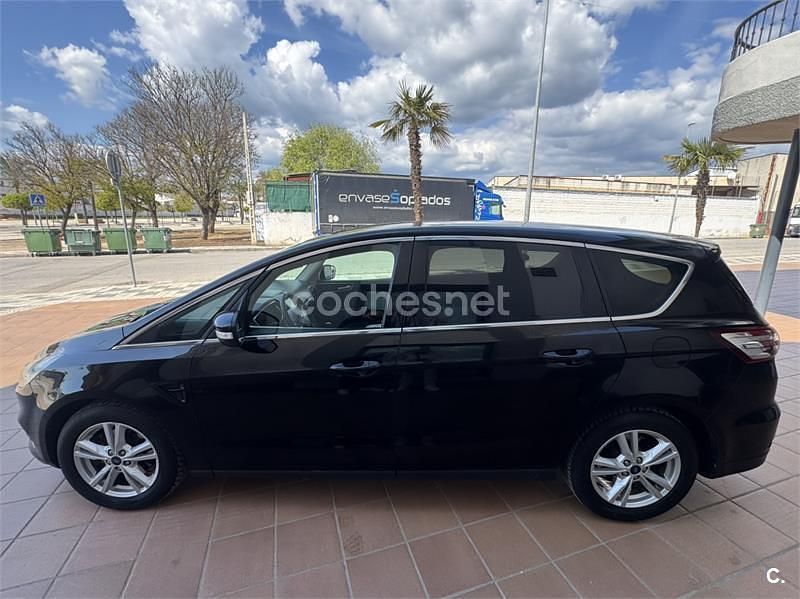 Usado Ford S-MAX Titanium 150 CV (110 kW) 2016 Negro Monovolumen