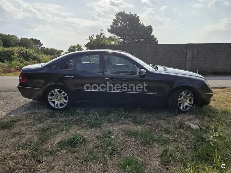 Usado Mercedes E280 Elegance 190 CV (139 kW) 2008 Negro Berlina