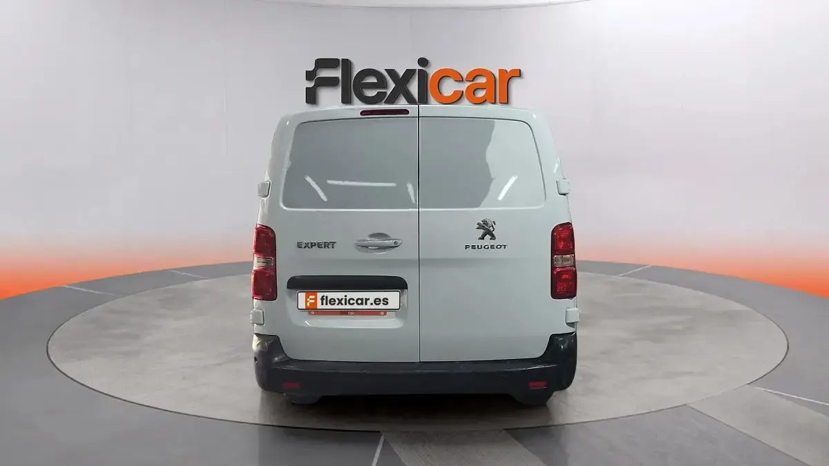 Usado Peugeot Expert Premium 102 CV (75 kW) 2022 Blanco Van