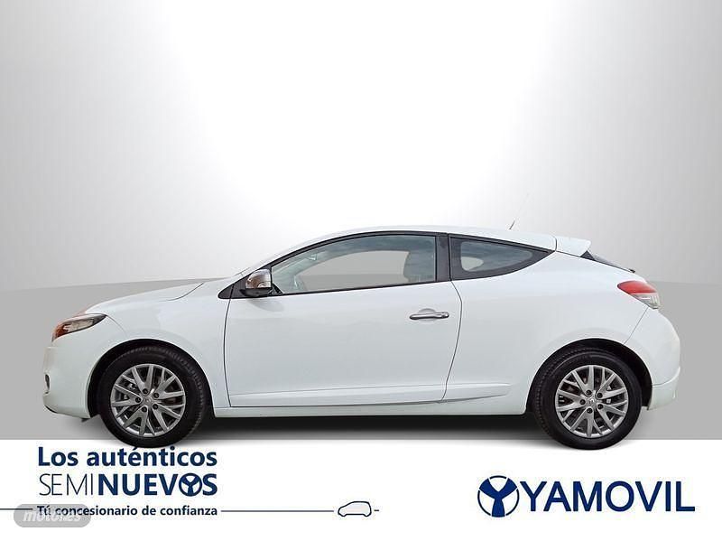 Usado Renault Mégane Dynamique 110 CV (80 kW) 2014 Blanco Berlina