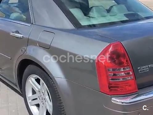 Usado Chrysler 300C 218 CV (160 kW) 2007 Beige Berlina