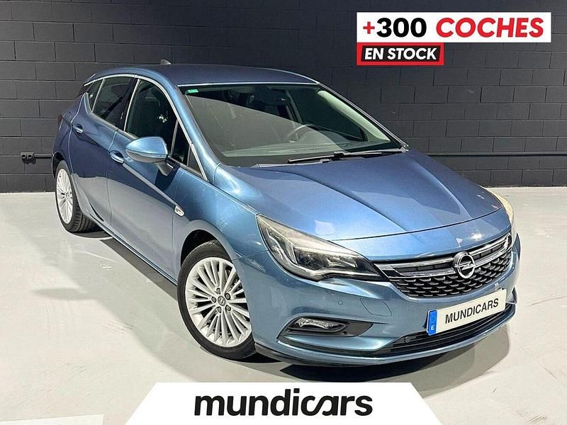 Usado Opel Astra Excellence 136 CV (100 kW) 2016 Azul Berlina