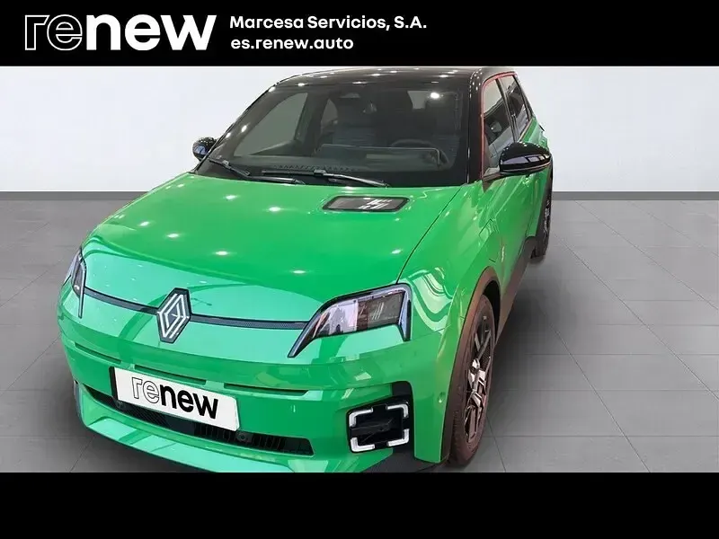 Usado Renault 5 E-Tech Techno 110 kW (150 CV) 2026 Verde Berlina