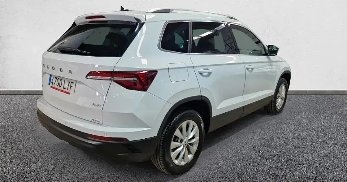 Usado Skoda Karoq Ambition 150 CV (110 kW) 2022 SUV