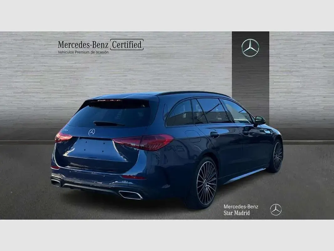 Usado Mercedes C220 200 CV (147 kW) 2025 Azul Familiar