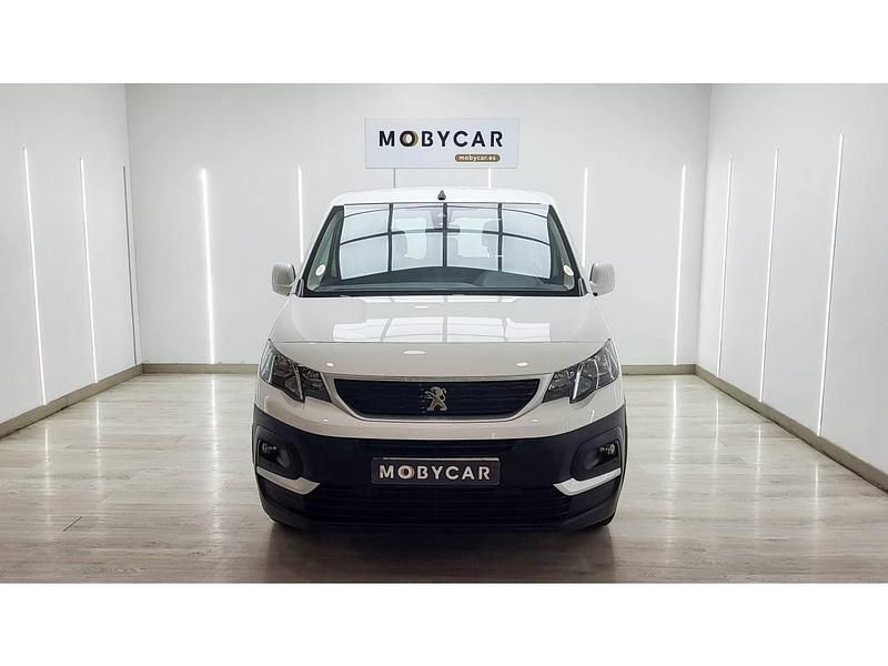 Usado Peugeot Rifter Active 100 CV (73 kW) 2021 Blanco Monovolumen