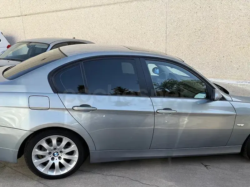 Usado BMW 318 143 CV (105 kW) 2008 Verde Berlina