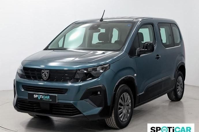 Usado Peugeot Rifter Allure 100 CV (73 kW) 2025 Monovolumen