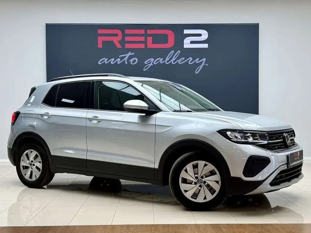 Usado VW T-Cross Life 116 CV (85 kW) 2024 Plateado SUV