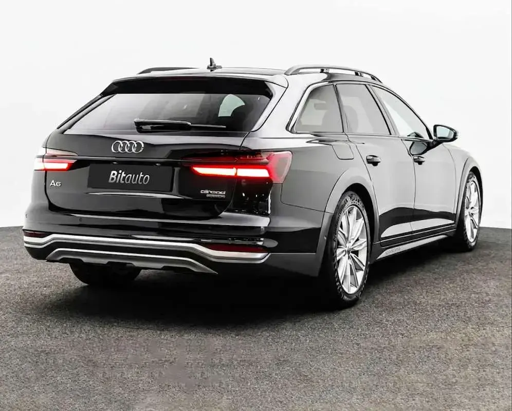 Usado Audi A6 Allroad Ambiente 340 CV (250 kW) 2021 Negro Familiar