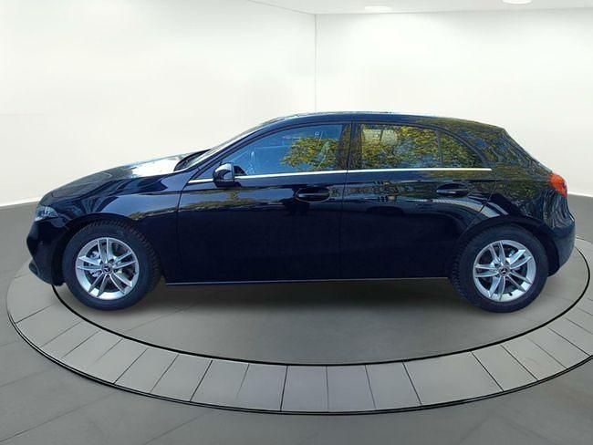Usado Mercedes A180 Business 116 CV (85 kW) 2019 Negro Berlina