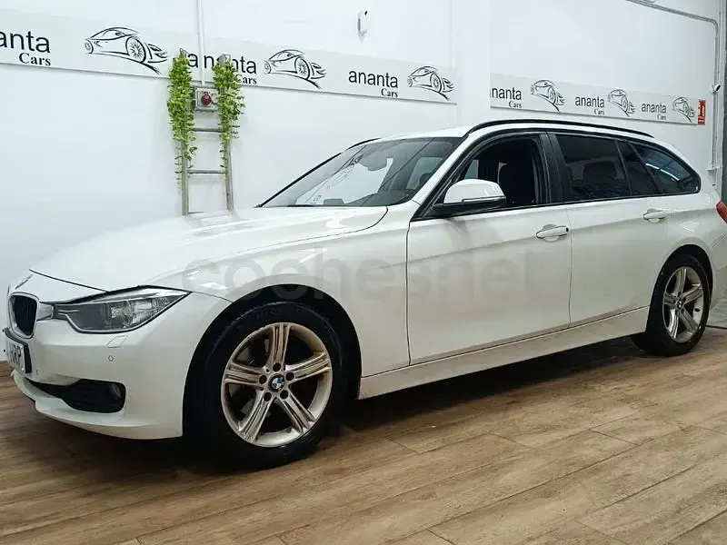 Usado BMW 320 Efficient Dynamics 163 CV (119 kW) 2013 Blanco Familiar