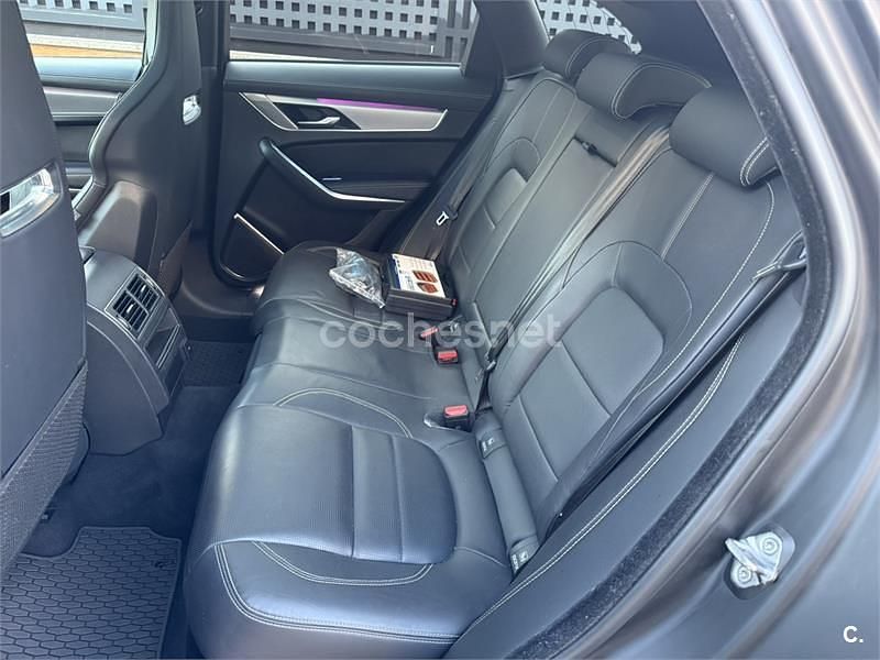 Usado Jaguar F-Pace R-Dynamic 204 CV (150 kW) 2022 Rojo SUV