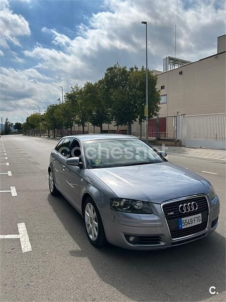 Usado Audi A3 Sportback Ambition 200 CV (147 kW) 2004 Gris / plata Utilitario